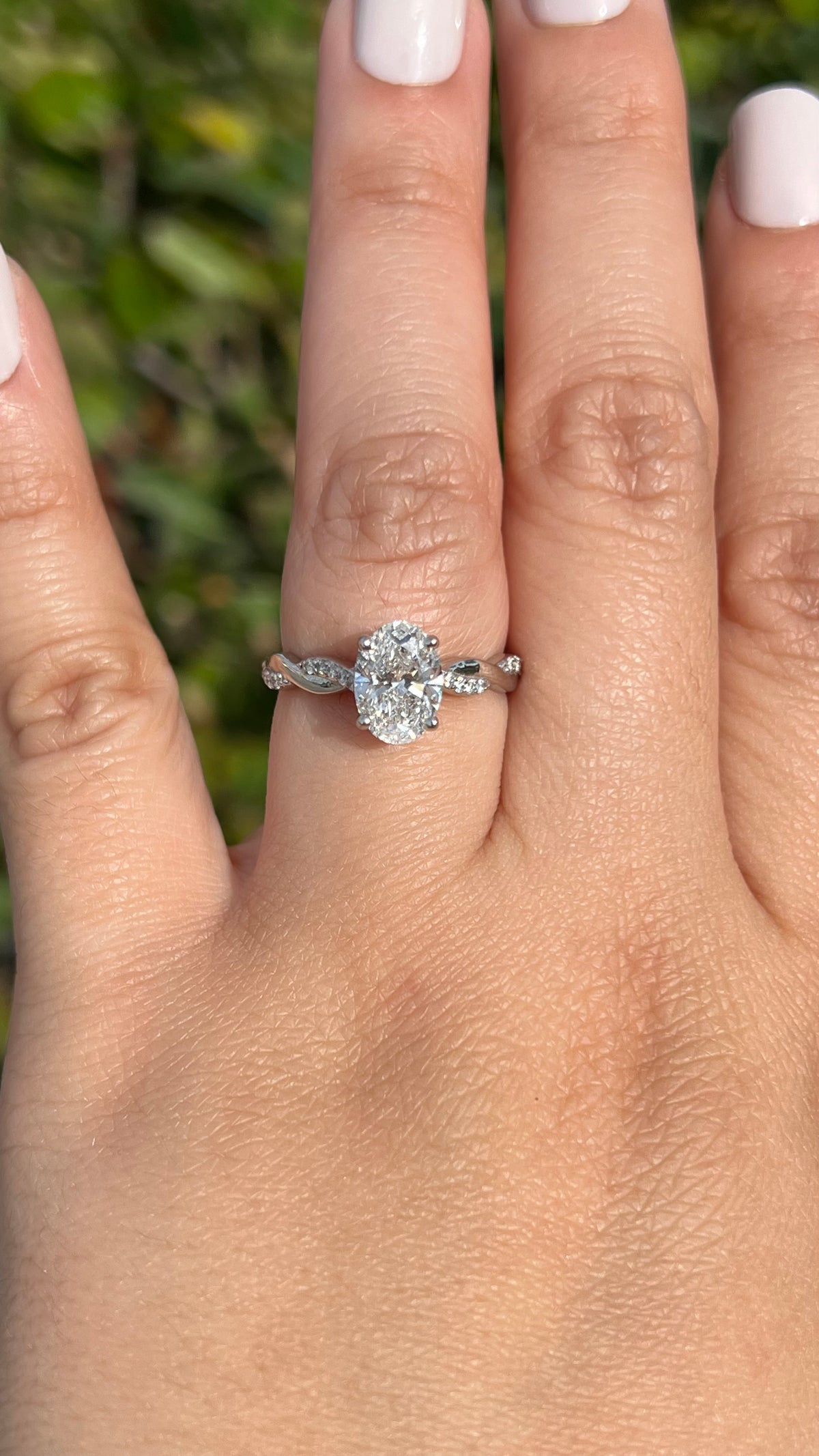 Lena 1.58ct E-VS1 Oval Cut Lab Grown Diamond Engagement Ring 14K Gold