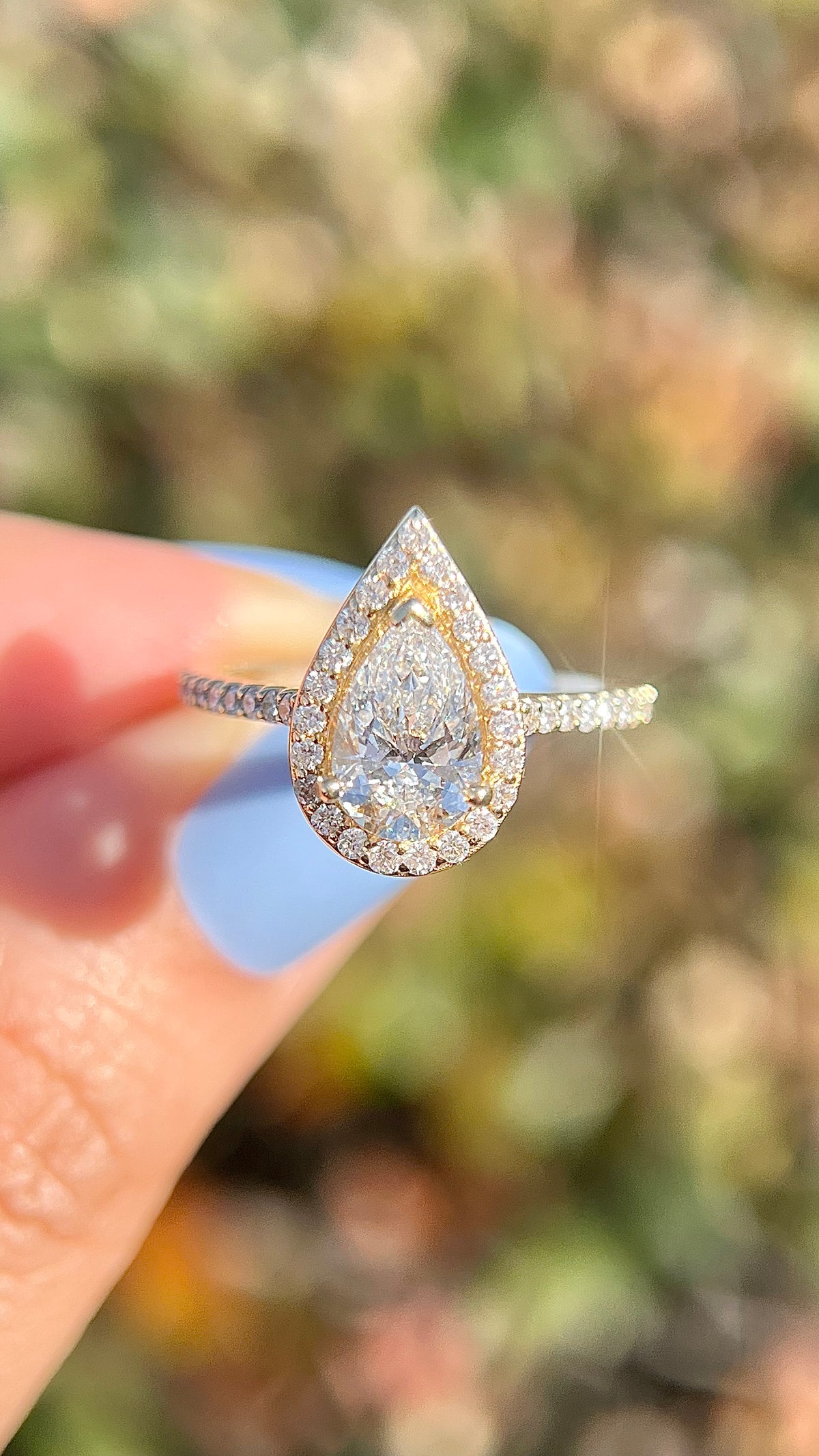 Lily 1.56ct E-VS1 Pear Cut Lab Grown Diamond Engagement Ring 14K Gold