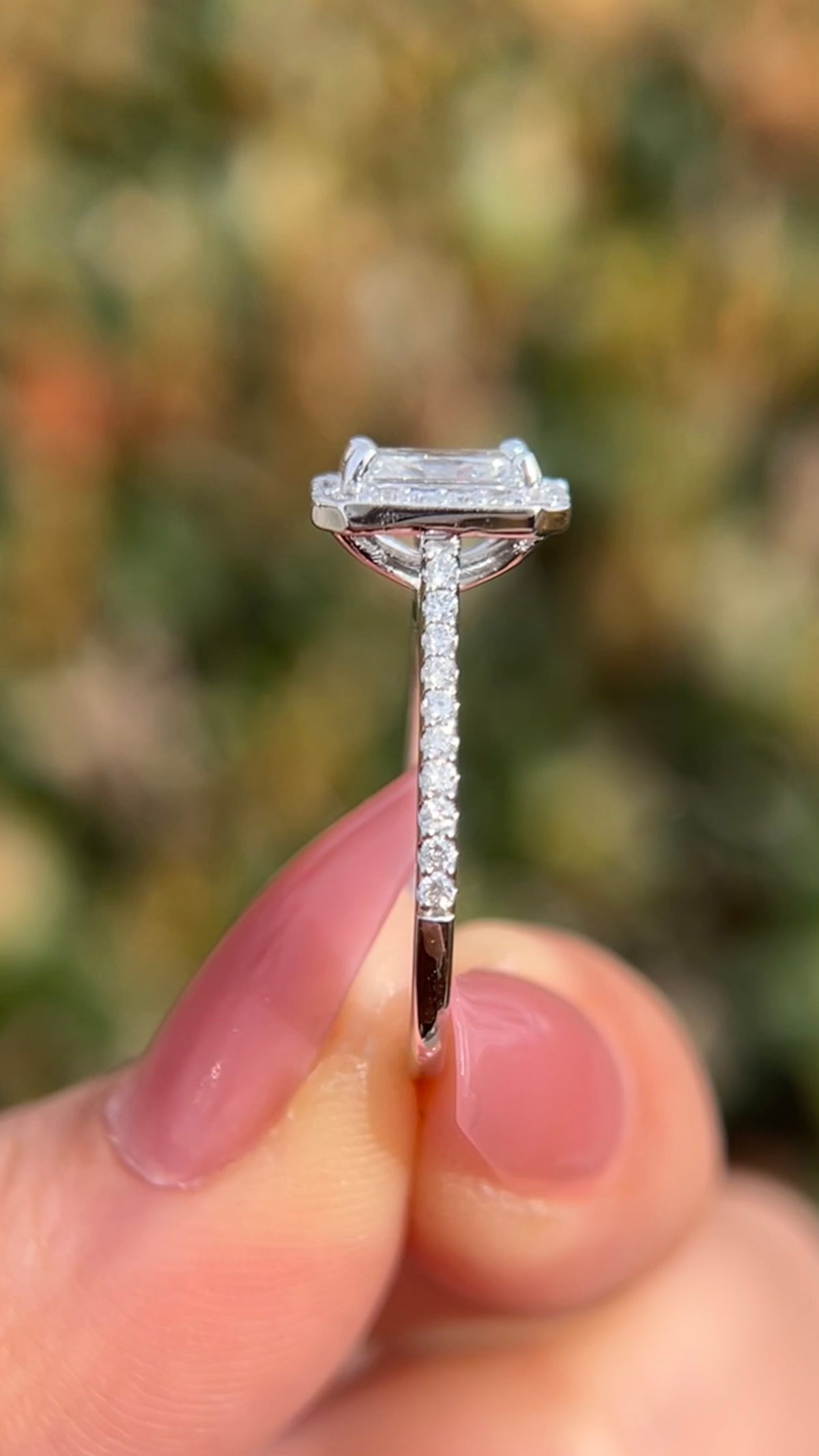 Lily 1.51ct E-VS1 Radiant Cut Lab Grown Diamond Engagement Ring 14K Gold