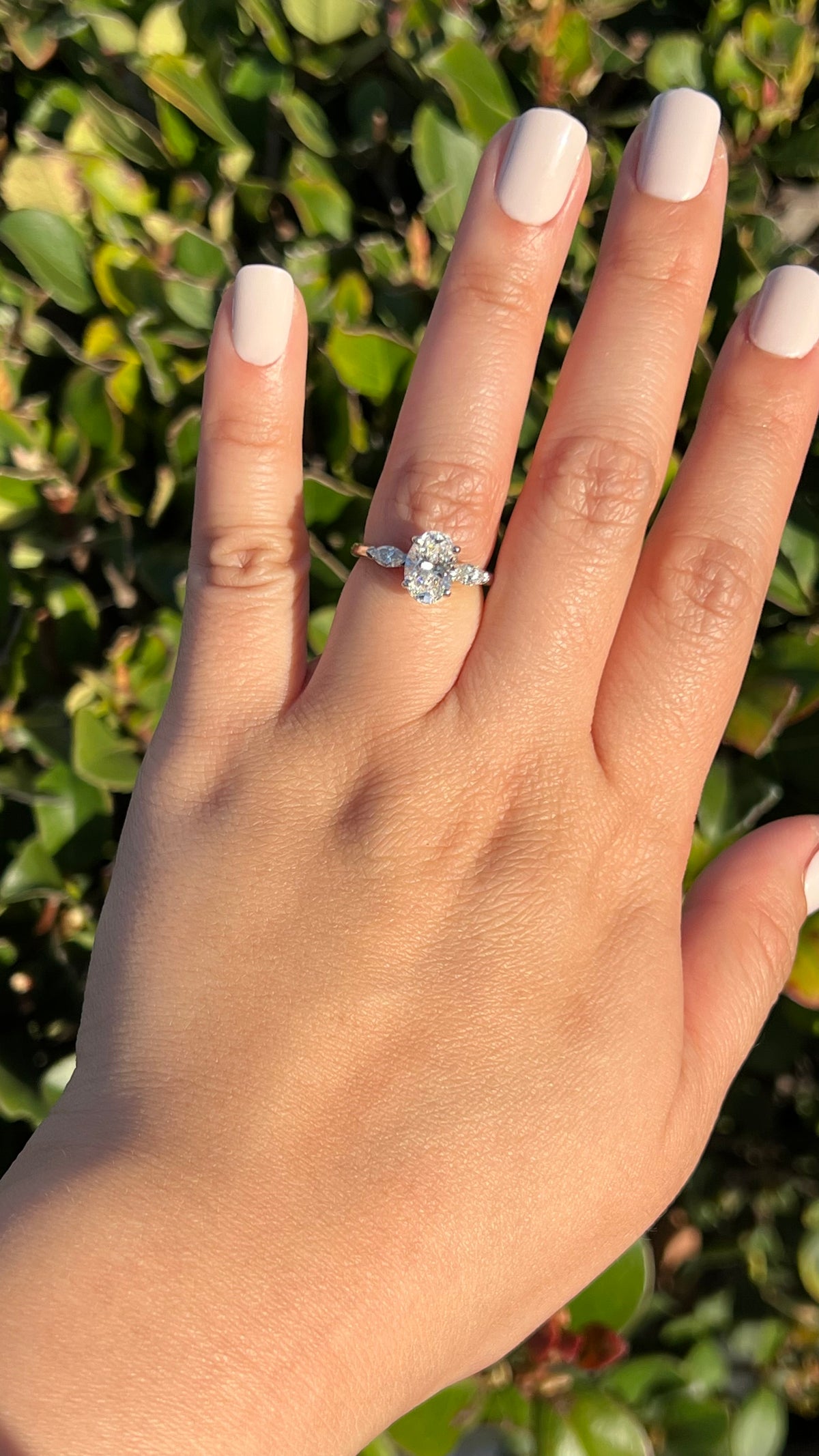 Mae 1.58ct E-VS1 Oval Cut Lab Grown Diamond Engagement Ring 14K Gold