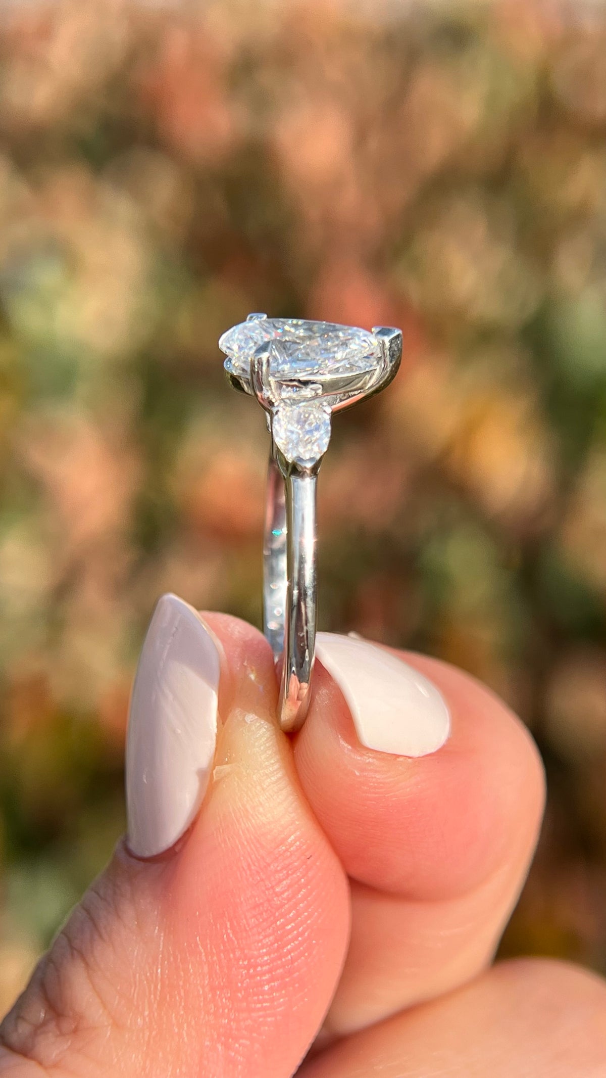 Pam 1.38ct F-VS1 Pear Cut Lab Grown Diamond Engagement Ring 14K Gold